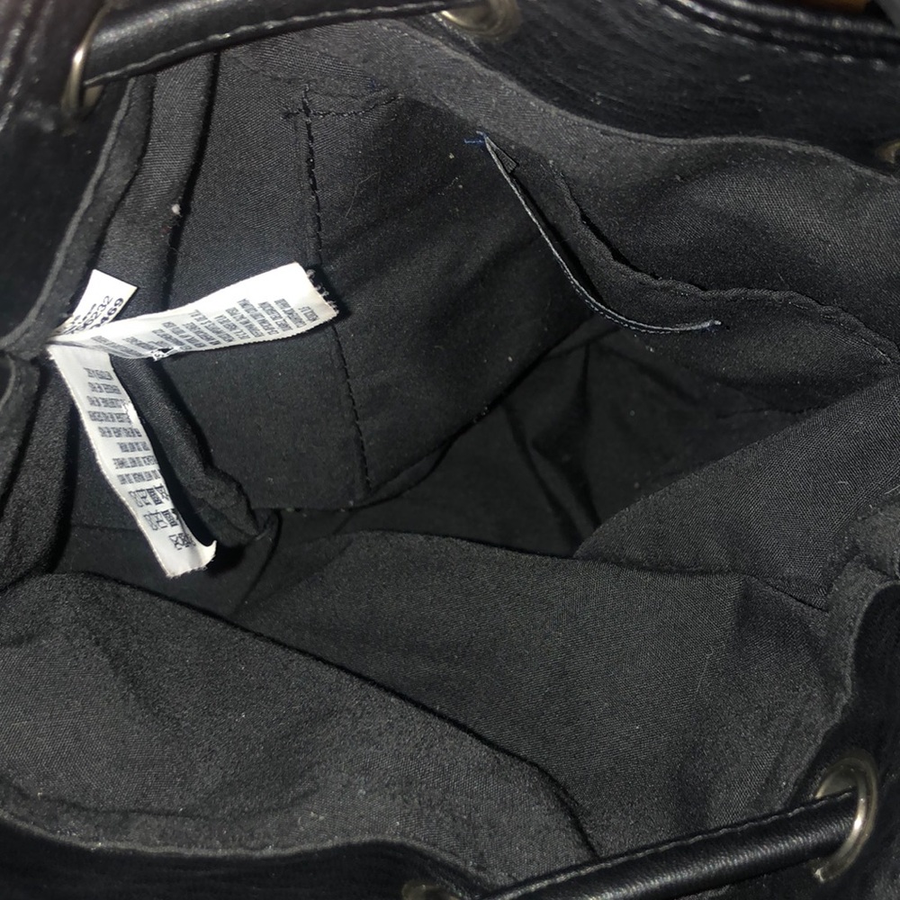 American Eagle Sherpa Faux Leather Crossbody - Picture 9 of 12
